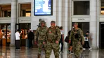Unele unități ale Gărzii Naționale din Washington au început să poarte arme, în urma mobilizării anunțate de Trump