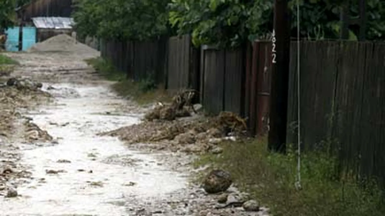 Inundaţii în trei localităţi din Harghita în urma ploilor torenţiale