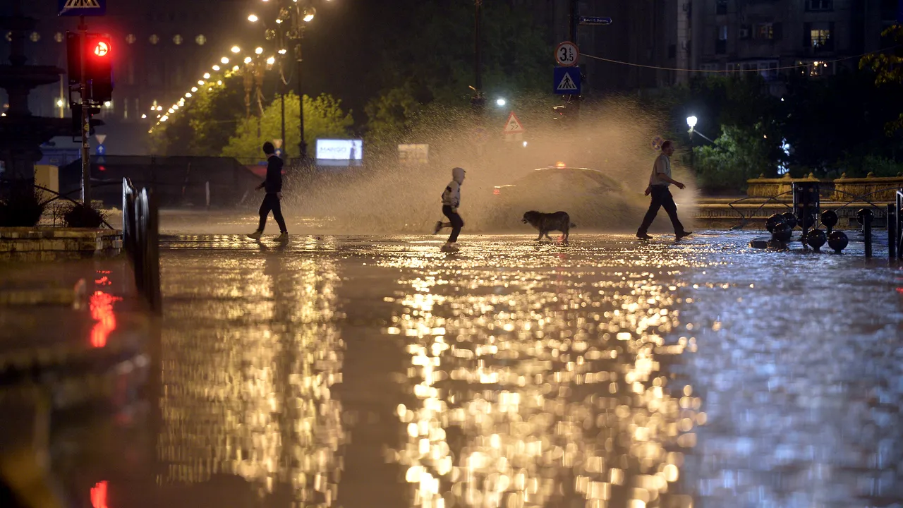 Vremea. Prognoza meteo ANM pentru Bucureşti: Weekend cu ploi şi vijelii în Capitală