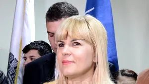Udrea: Încurajez tinerele frumoase să facă politică, deşi vor fi jignite de Ponta şi alţi misogini