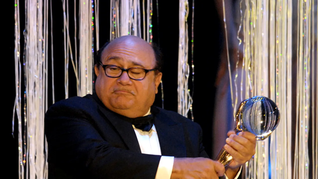 Danny DeVito, nud într-un show TV