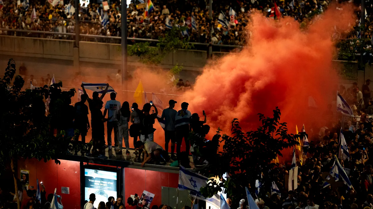 Proteste masive în mai multe oraşe din Israel: 500.000 de manifestanţi au cerut demisia guvernului