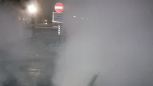 Avarie la o conductă de termoficare în Capitală | Un muncitor blocat în subteran a murit, un altul este în stare critică la spital