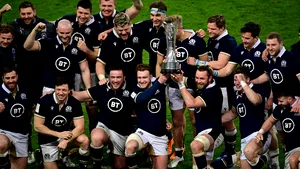Scoţia a făcut cadou Ţării Galilor titlul de campioană a Six Nations Cup la rugby

