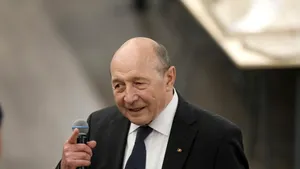 Traian Băsescu critică propunerile lui Grindeanu: „Vrea să creeze o comisie de criză, practic să fie un guvern al lui”