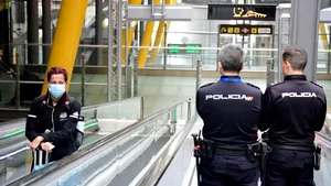 Record de jafuri la Madrid. 11 farmacii au fost vandalizate de hoţi, în mai puţin de o săptămână
