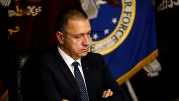 POLITIC Deputatul PSD Mihai Fifor critică blocarea președintelui la Paris: Este de neînțeles insistența cu care ținem morțiș să ne facem de râsul lumii