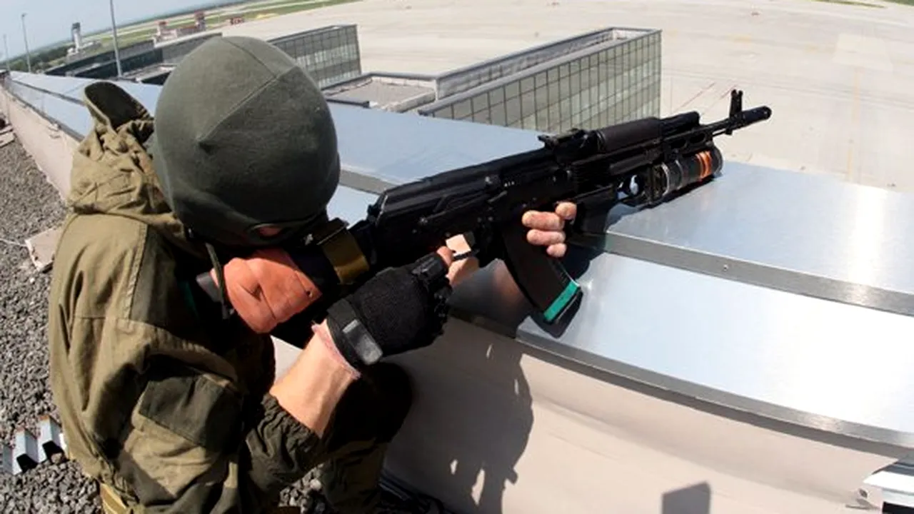 Insurgenţi separatişti au ocupat puncte vamale la frontiera Ucrainei cu Rusia