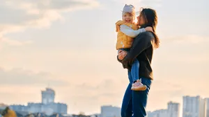 Povestea de succes a celui mai faimos articol vestimentar. Cum a creat Levi Strauss prima pereche de blugi, acum aproape 150 de ani