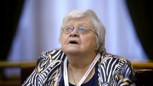 Volumele de studii scrise de Zoe Petre au fost lansate astăzi. Cărţile sunt prefaţate de fostul preşedinte Emil Constantinescu