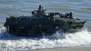 Patru companii şi-au anunţat participarea la programul de maşini de luptă a infanteriei