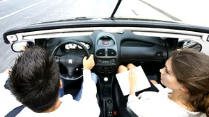 PREFERINŢELE INFIDELILOR: Topul mărcilor auto folosite de persoanele care îşi înşală partenerii de viaţă