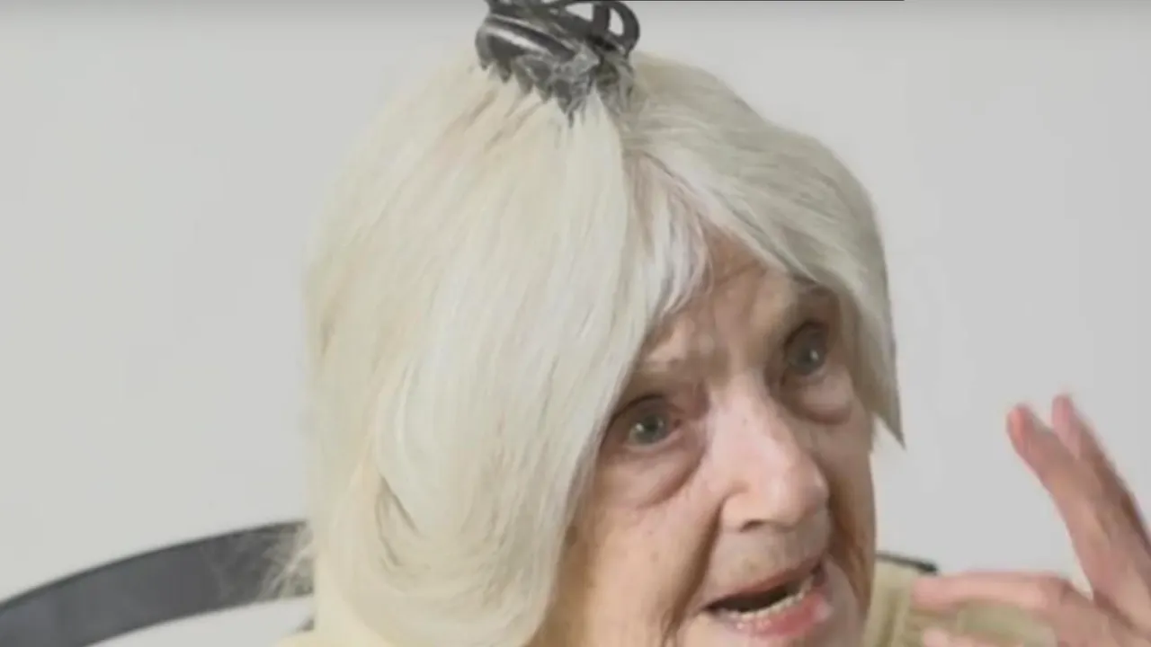 Frumuseţe la 100 de ani. Trucurile de beauty ale unor femei trecute printr-un secol de viaţă. VIDEO 