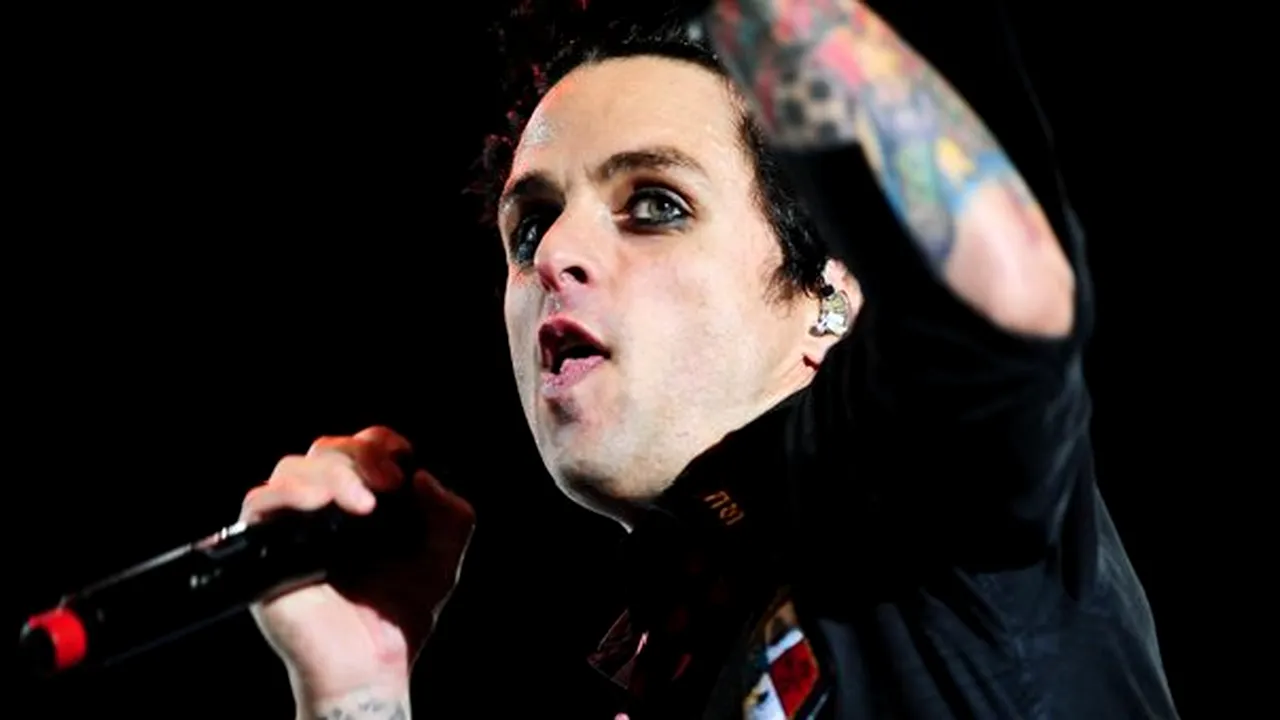 Solistul trupei Green Day, spitalizat în Italia