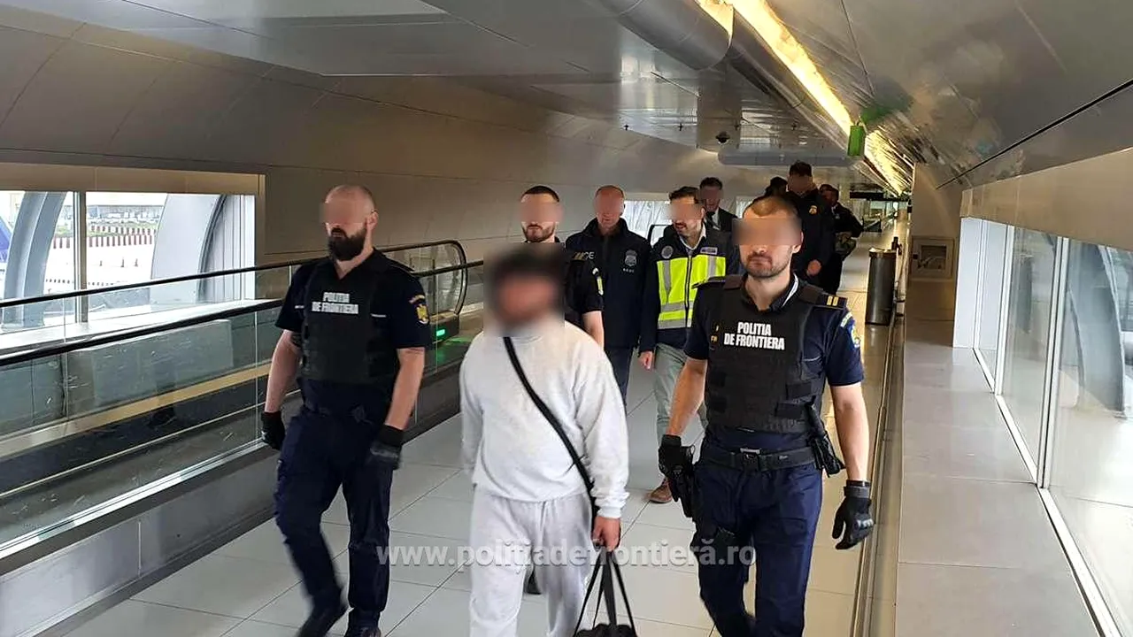 Român condamnat pentru omor în Spania, adus sub escortă pe Aeroportul Otopeni de autorităţile din SUA