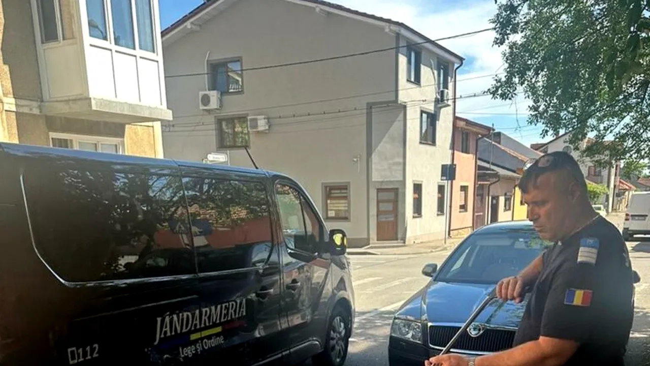 Şerpi în apropierea unui restaurant din Orşova şi într-o scară de bloc din Drobeta Turnu Severin