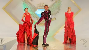 Radu Mazăre, manechin pentru Botezatu: Cum arată primarul Constanţei în costum de toreador - GALERIE FOTO