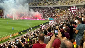 Ce sancţiune a primit Rapid după incidentele din tribune de la meciul cu Chindia Târgovişte