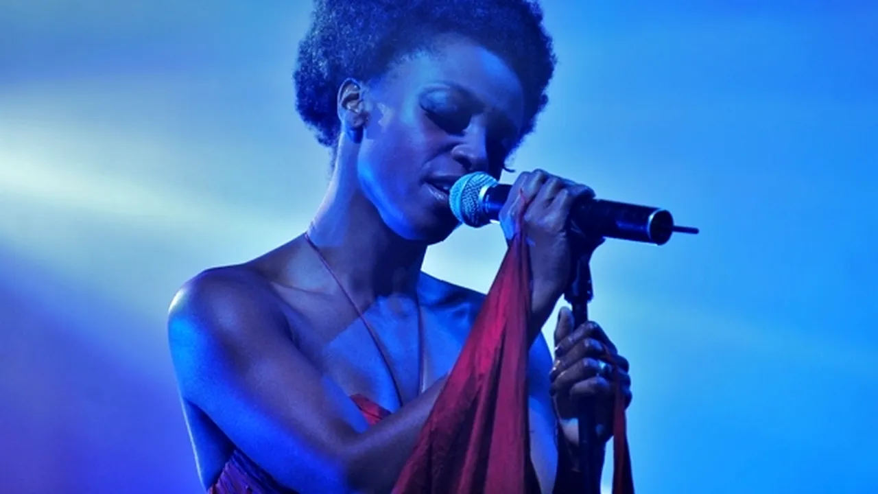 REPORTAJ: Morcheeba la Bucureşti - un show fără bariere