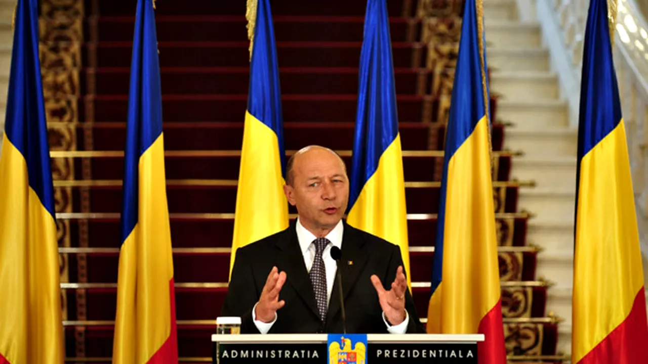 Băsescu: Până la finele anului, sindicatele şi şefii de instituţii să stabilească cine pleacă