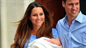 Ducesa de Cambridge a fost externată. PRIMELE IMAGINI cu bebeluşul regal. Prinţul William: 