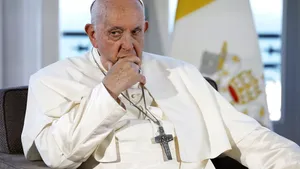 Vizită fără precedent a Papei Francisc pentru a-l omagia pe Giorgio Napolitano 