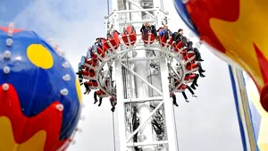 GALERIE FOTO: Terra Park, cel mai mare parc de distracţii inaugurat în Bucureşti