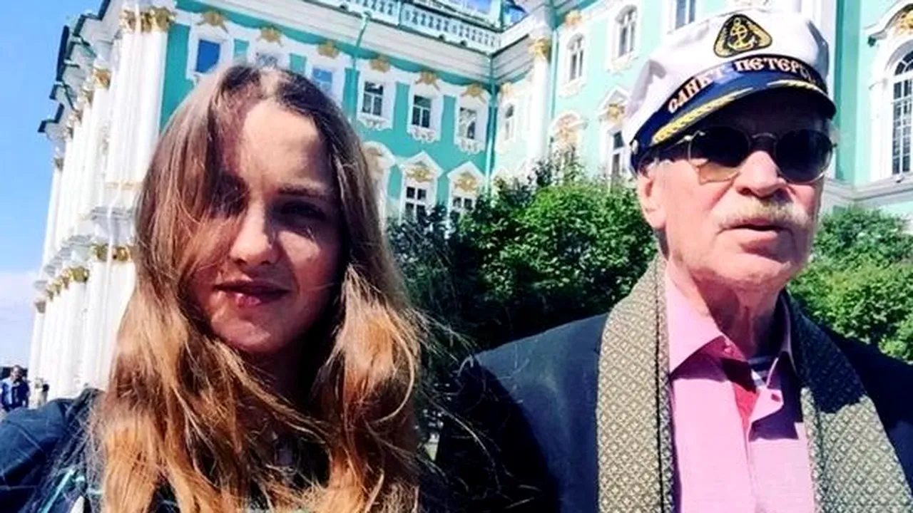 Un actor de 87 de ani divorţează de soţia lui în vârstă de 27 de ani. Motivul e unul CONTROVERSAT
