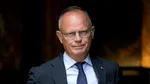 Un fost premier francez lansează critici la adresa lui Macron: „Ar trebui să demisioneze”