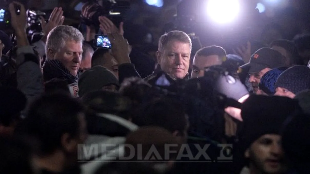 Iohannis: Nu înclin acum foarte mult spre anticipate, nu rezolvă problema. Am văzut multă revoltă în Piaţă, dar şi speranţă că lucrurile se pot schimba