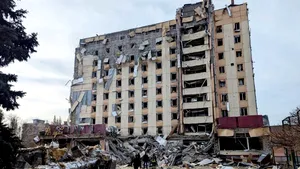 Un mort şi cinci răniţi într-un atac rusesc cu rachete în centrul Ucrainei