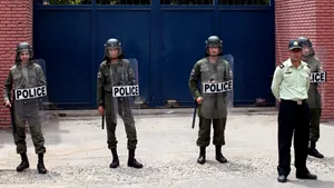 Un oficial iranian confirmă arestarea a trei cetăţeni americani