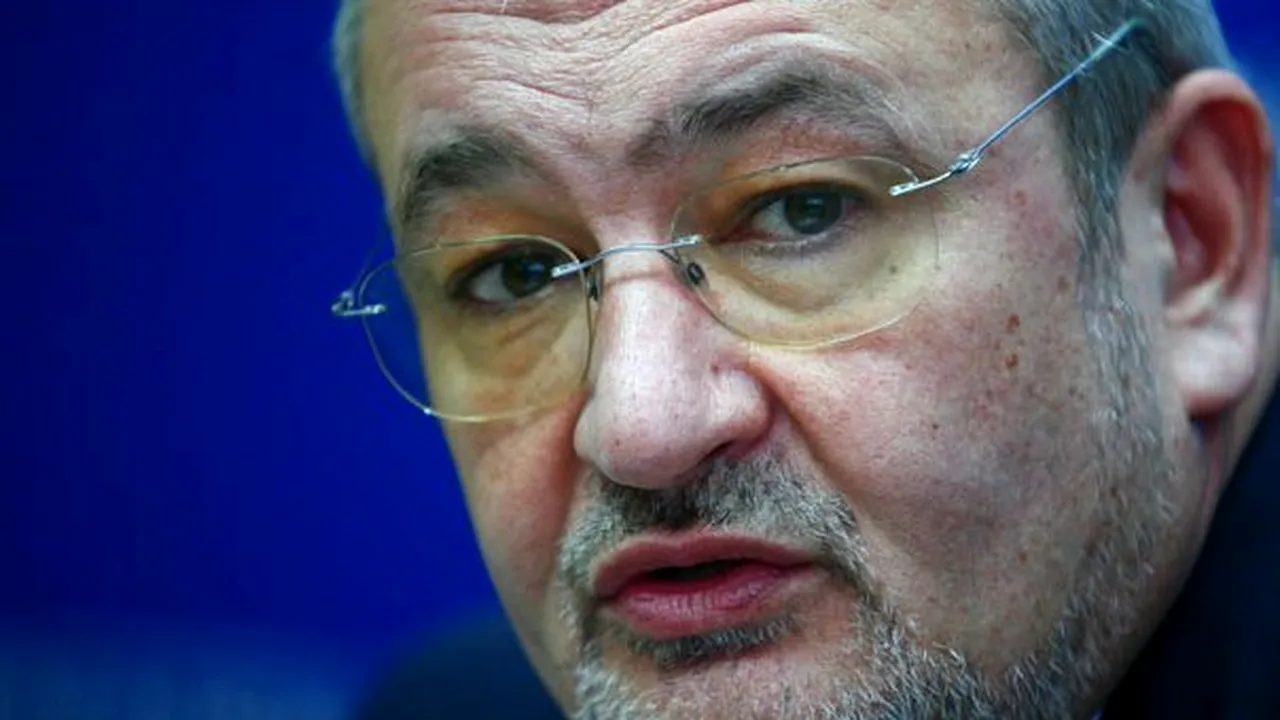 Vlădescu: Vor fi reduse cheltuieli materiale şi de capital dacă deficitul va fi peste ţinta cu FMI