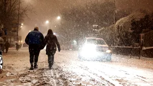 AVERTIZARE COD PORTOCALIU: Marţi, între orele 2.00 şi 14.00 ninge abundent în Muntenia, Dobrogea şi Sudul Moldovei
