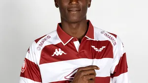 Rapid semnează cu ivorianul Eric Ange Tape. Jucătorul de 18 ani a impresionat în perioada de probă