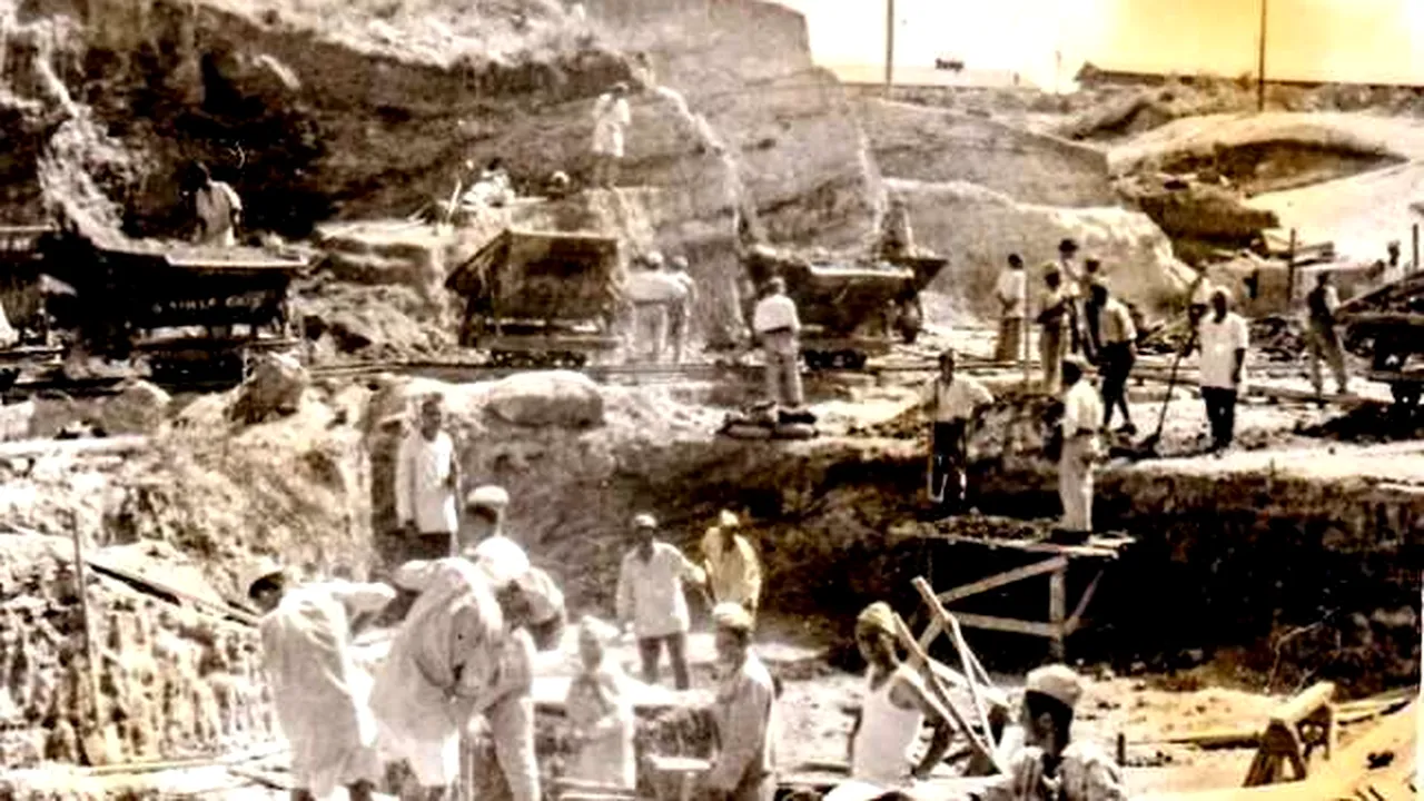 ISTORIA FĂRĂ PERDEA Marius Oprea |  Acum 71 de ani, în România s-au reinventat lagărele de concentrare, unde mii de oameni au pierit de frig, prin înfometare şi istovire
