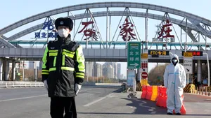 COVID-19: China înregistrează cel mai mare număr de cazuri din ultimele 5 luni. Carantină totală în mai multe zone: O persoană din familie are voie să părăsească casa o dată la trei zile