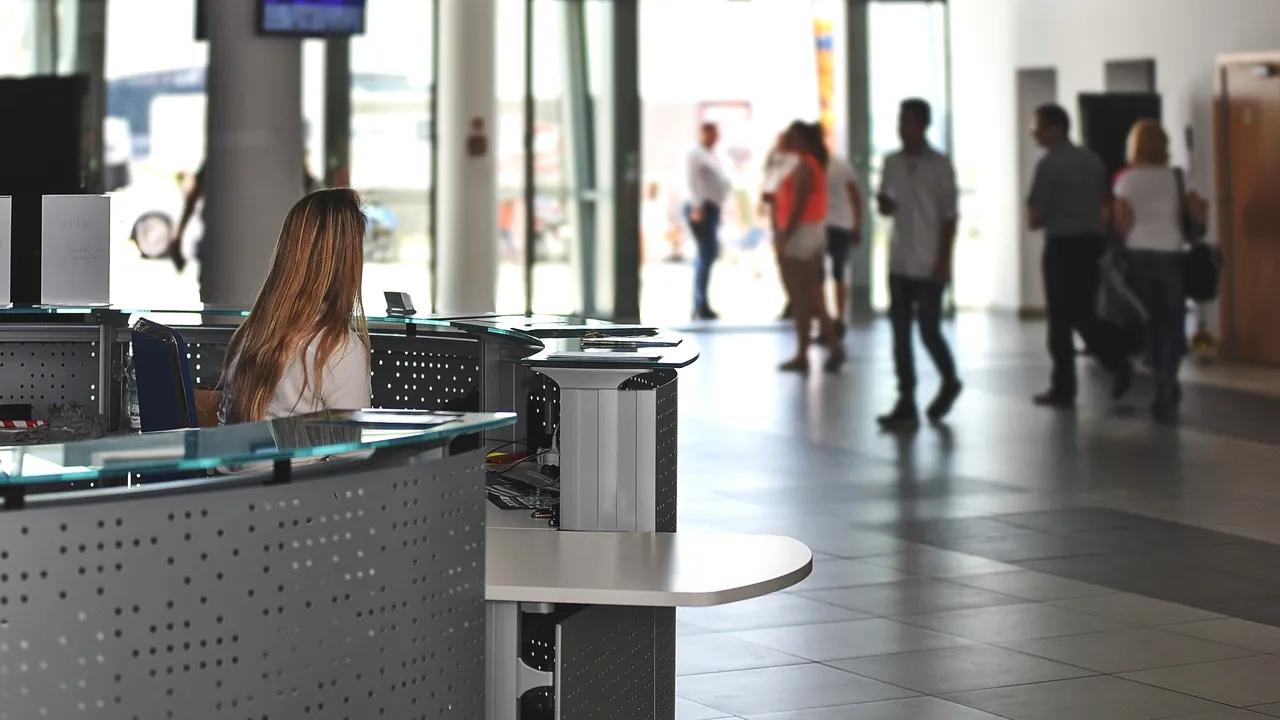 Înregistrarea sediului social pentru firme, simplificată. Nu mai e nevoie de acordul vecinilor