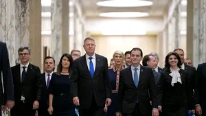 COMENTARIU Lelia Munteanu: Coronawerner şi marionetele liberale - tontoroi politic