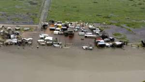 Donald Trump promite sprijinul autorităţilor federale pentru persoanele afectate de uraganul Harvey