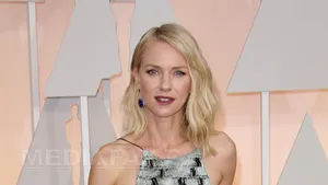 Naomi Watts se înfometează înainte de participarea la evenimente festive la Hollywood