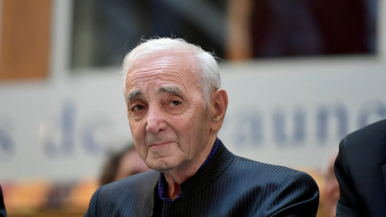 Charles Aznavour şi-a anulat un concert din cauza unor probleme de sănătate