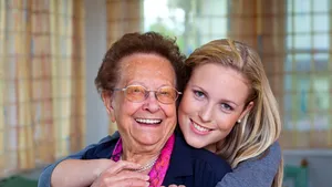 Studiu surprinzător: Care este vârsta la care oamenii sunt cei mai fericiţi