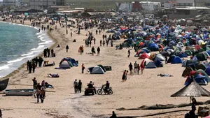 Peste 20.000 de turişti, aşteptaţi pe litoral în minivacanţa de 1 Mai - VIDEO