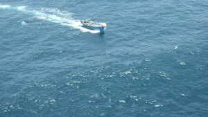 Patru nigerieni au supravieţuit 14 zile pe cârma unei nave care a traversat Oceanul Atlantic