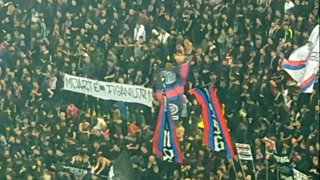 O nouă pată asupra imaginii sportului românesc. Fanii FCSB-ului au afişat mesaje rasiste la meciul cu Rapid