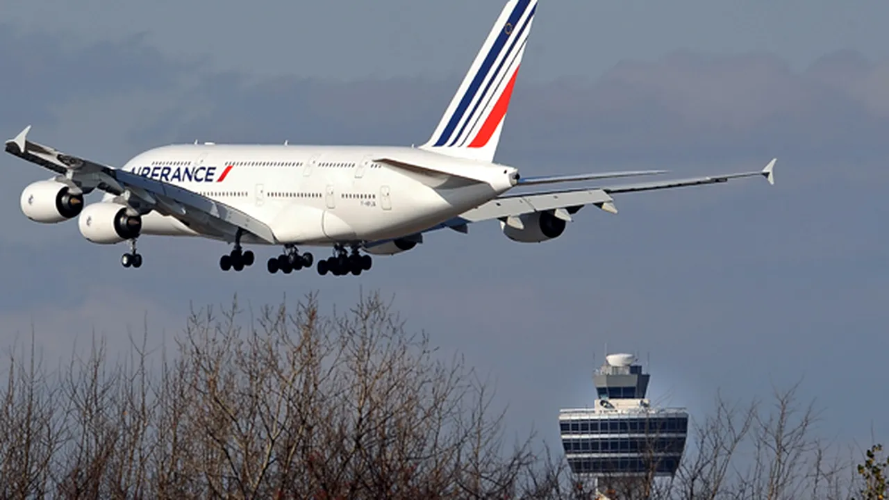 Doi copii au fost lăsaţi să dirijeze traficul pe aeroportul John F. Kennedy