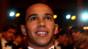 Hamilton a dansat şi a cântat după ce a pierdut titlul mondial