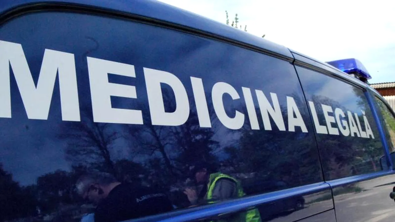 Moarte suspectă în Galaţi. Un bărbat a fost găsit într-o fântână