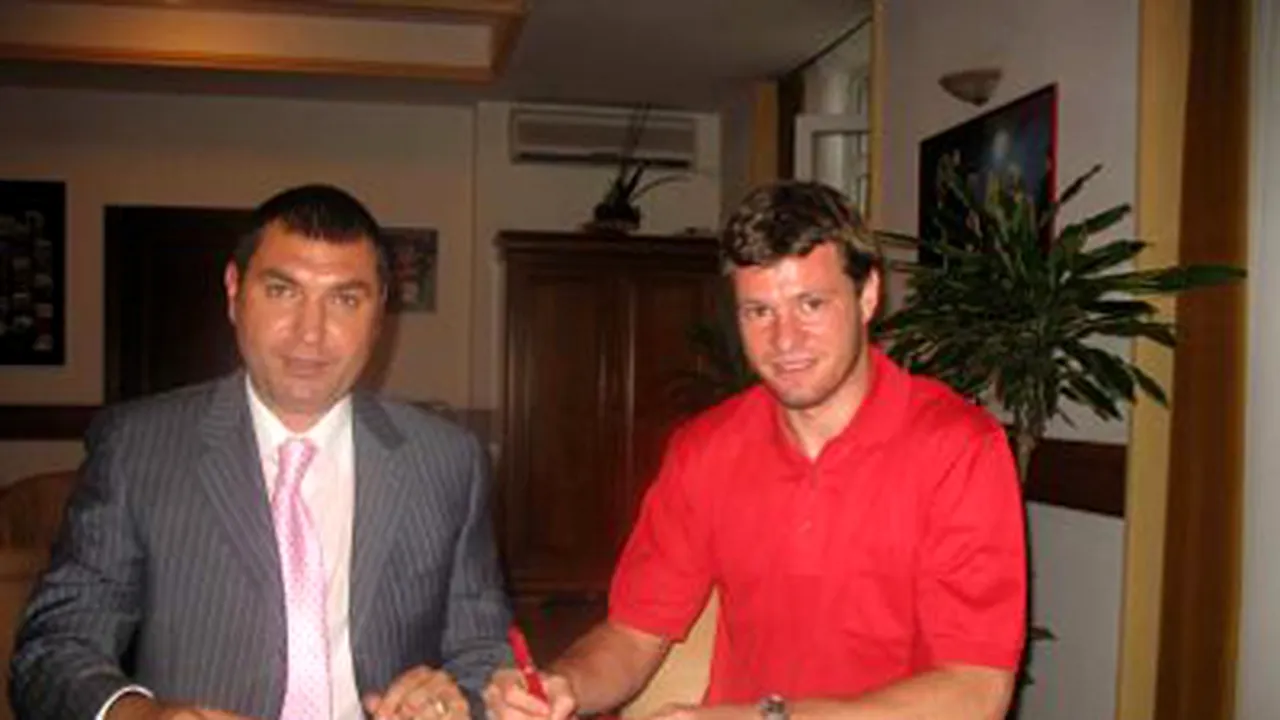 Marius Niculae a semnat pe patru sezoane cu Dinamo